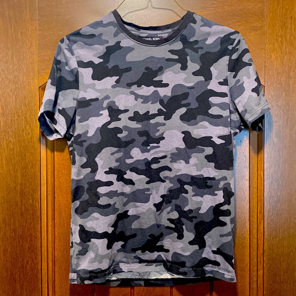 Michael Kors black camouflage t-shirt size medium